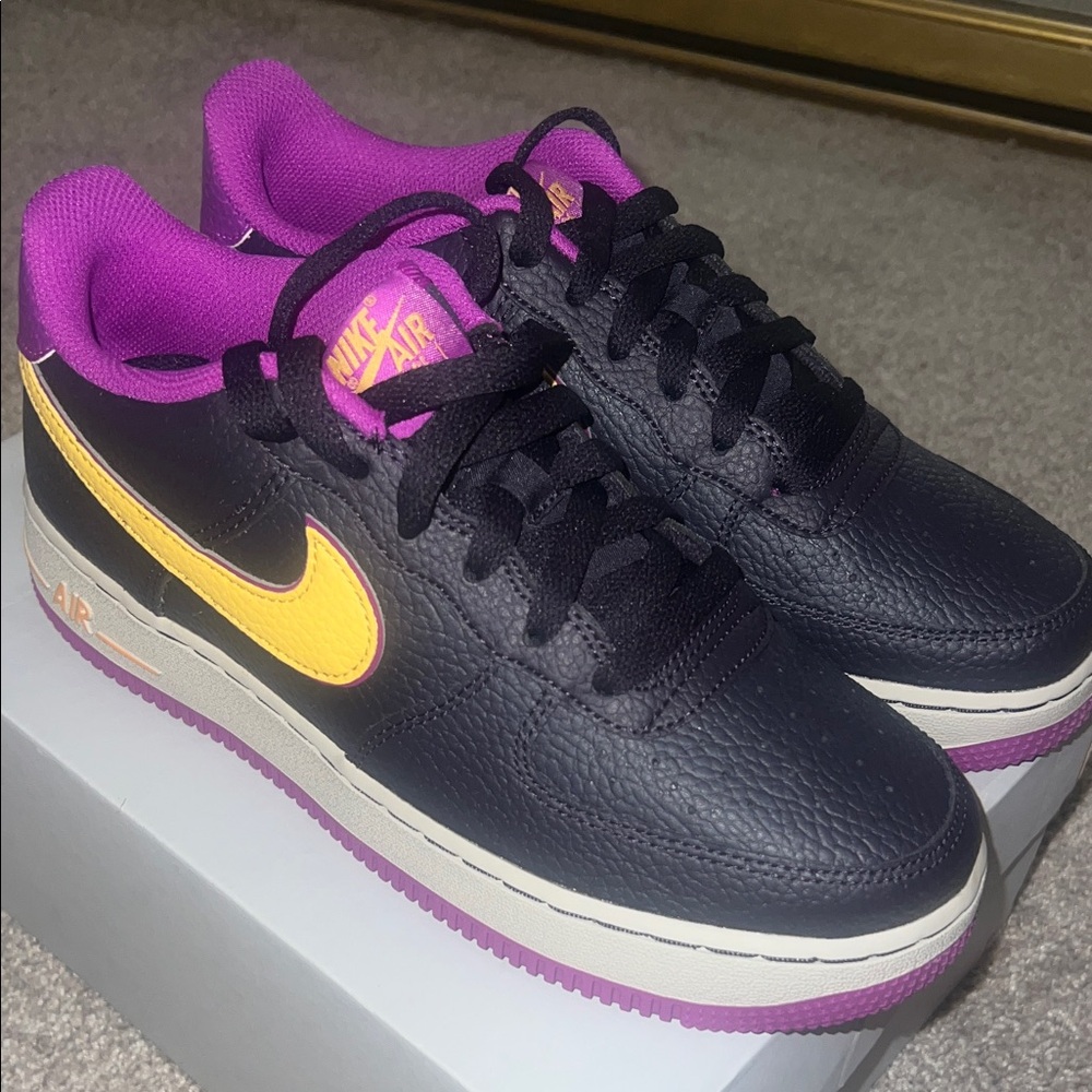Nike AF 1 GS -Cave Purple & Violet Sneakers with Yellow Swoosh